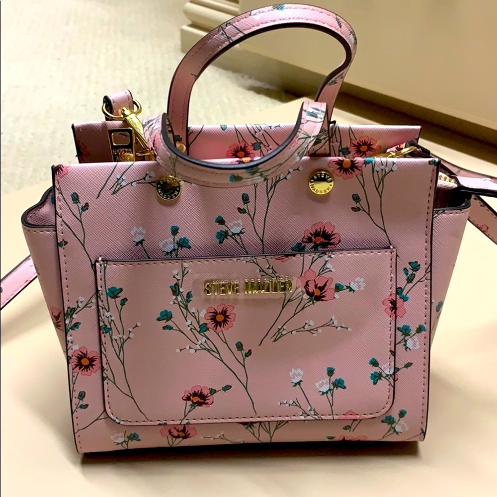 Steve Madden brand new small floral purse.